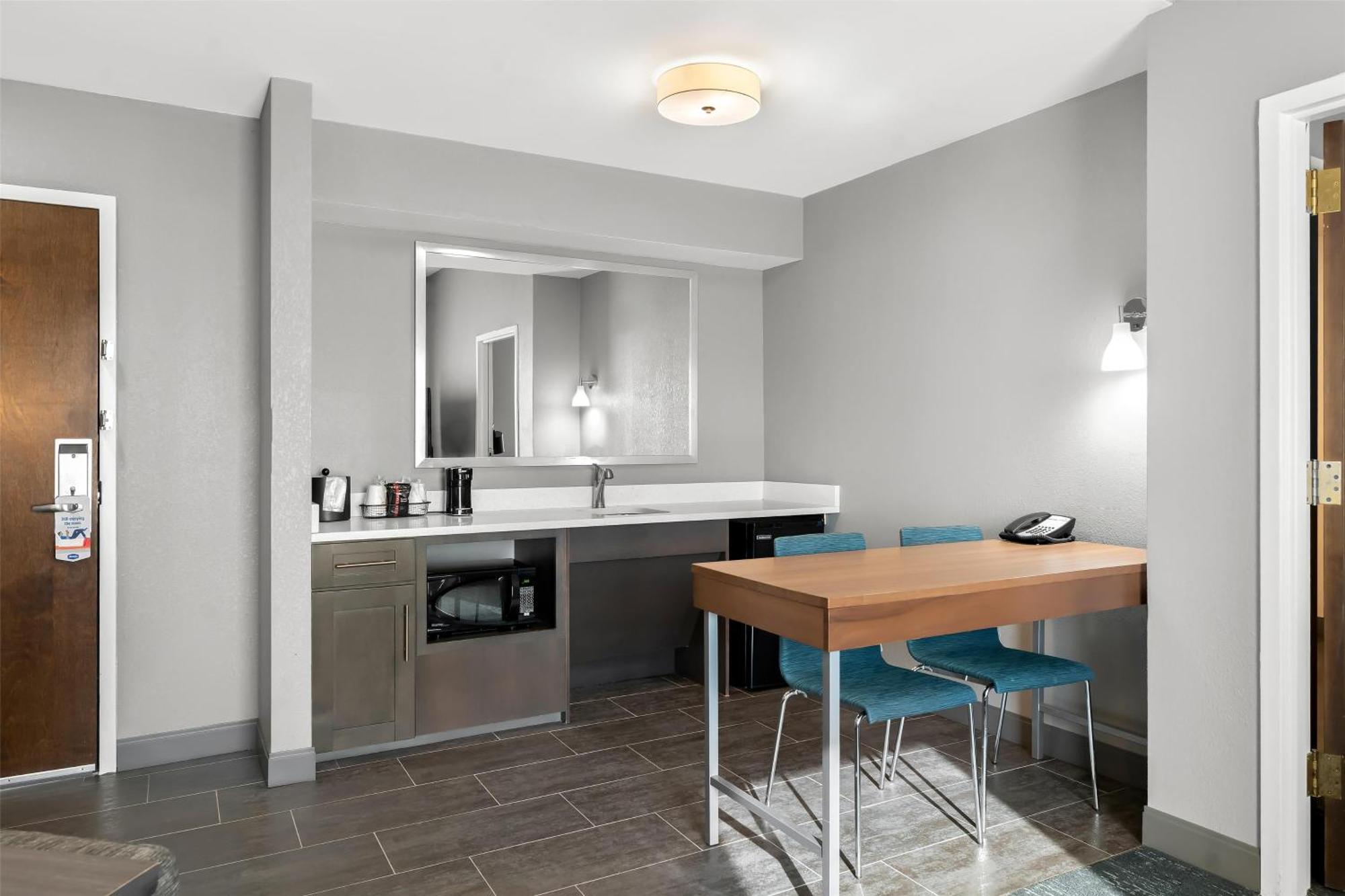 Hampton Inn & Suites Newtown Yardley Eksteriør billede