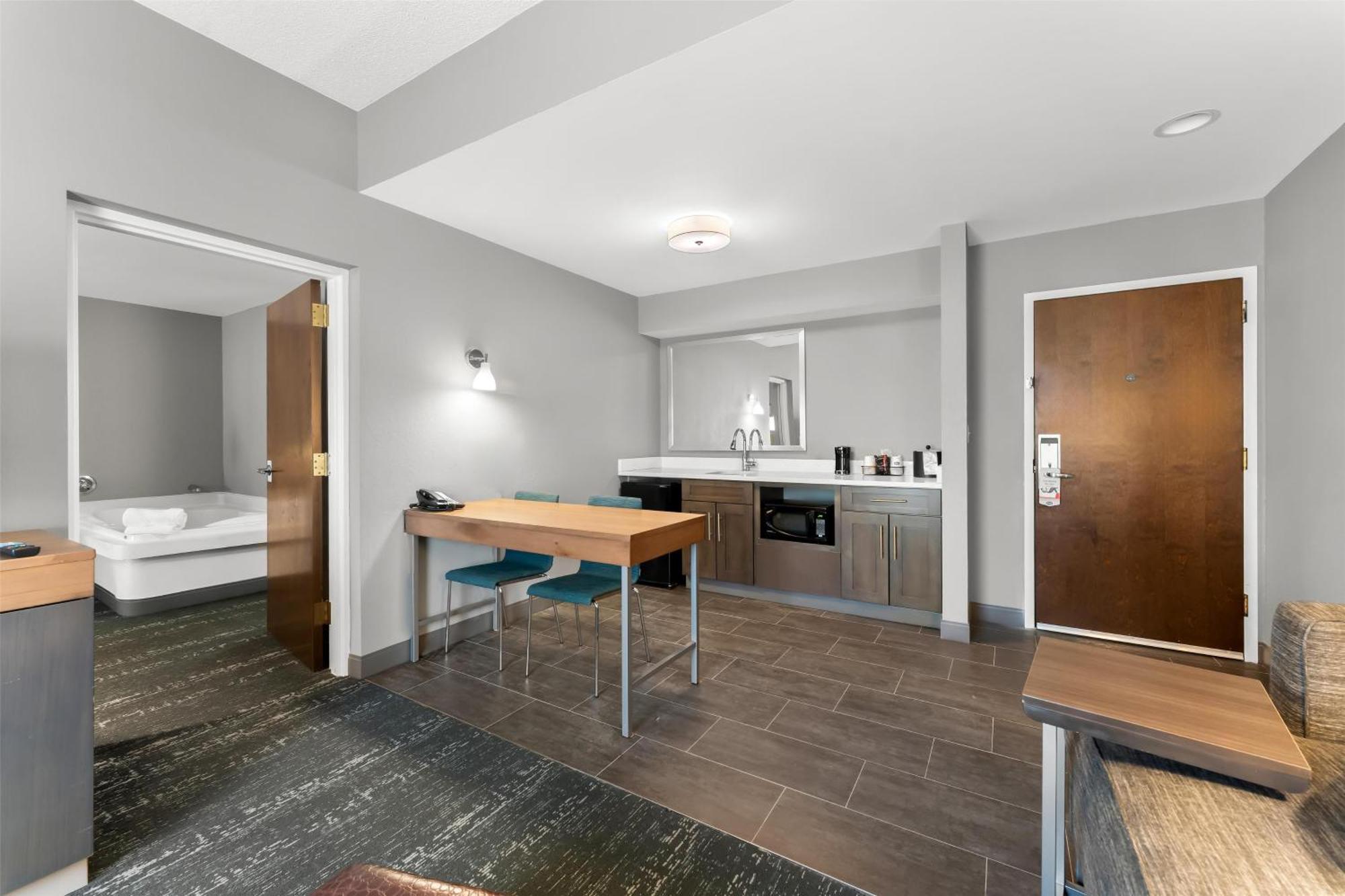 Hampton Inn & Suites Newtown Yardley Eksteriør billede