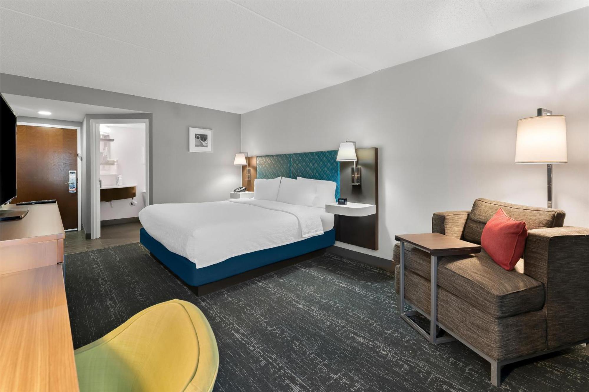 Hampton Inn & Suites Newtown Yardley Eksteriør billede