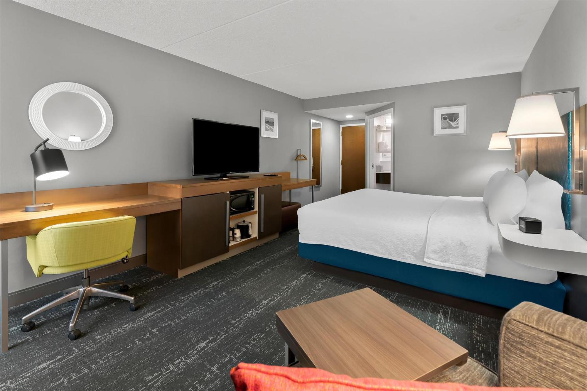 Hampton Inn & Suites Newtown Yardley Eksteriør billede