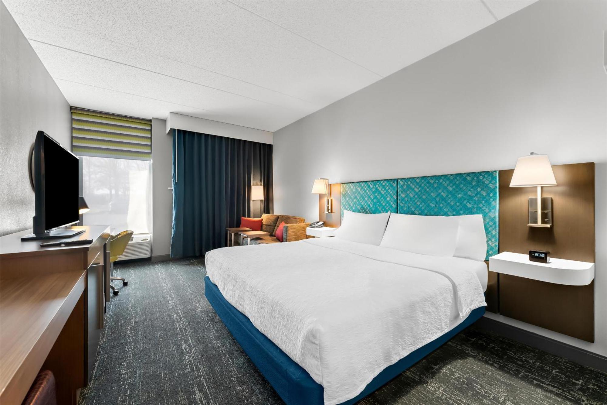 Hampton Inn & Suites Newtown Yardley Eksteriør billede