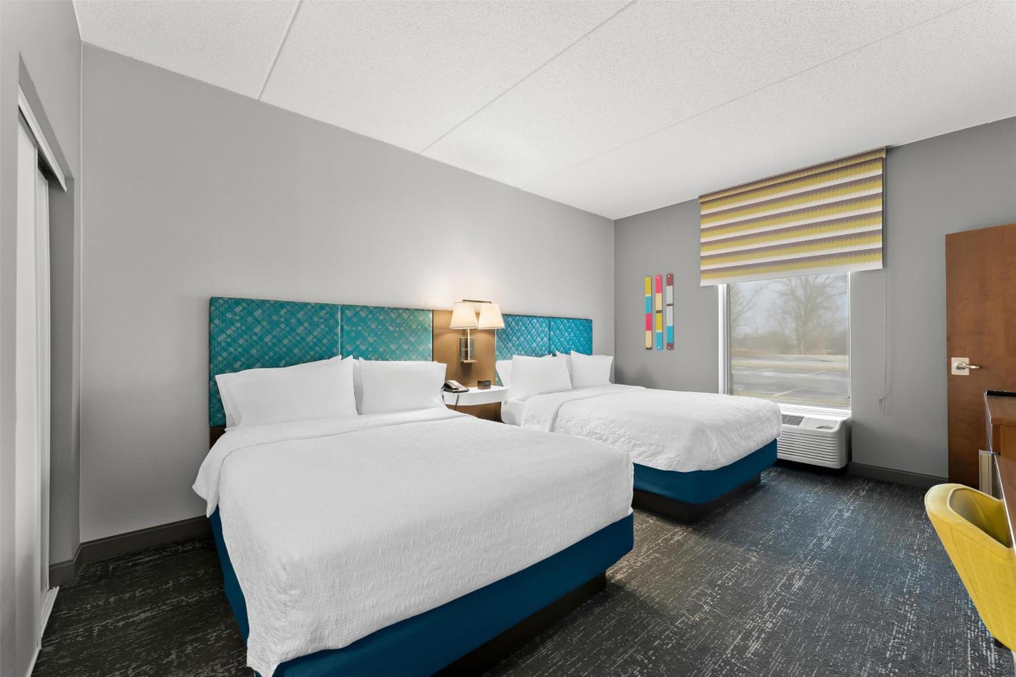 Hampton Inn & Suites Newtown Yardley Eksteriør billede