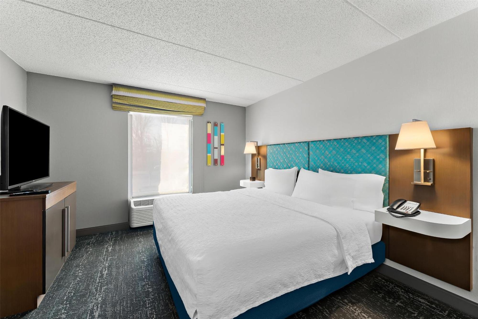 Hampton Inn & Suites Newtown Yardley Eksteriør billede