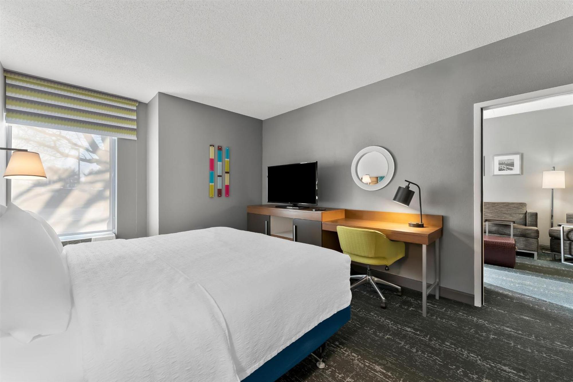 Hampton Inn & Suites Newtown Yardley Eksteriør billede