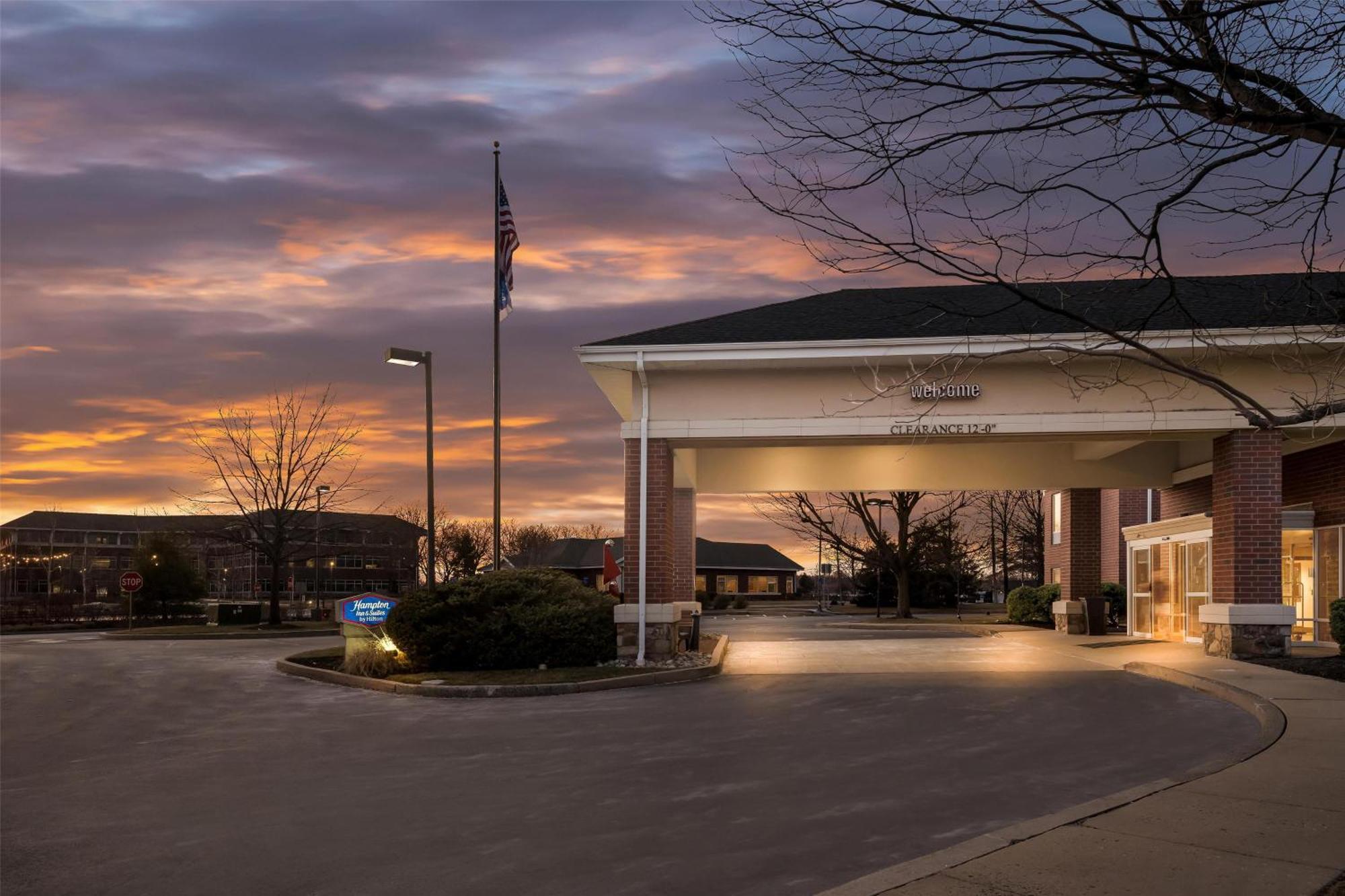 Hampton Inn & Suites Newtown Yardley Eksteriør billede